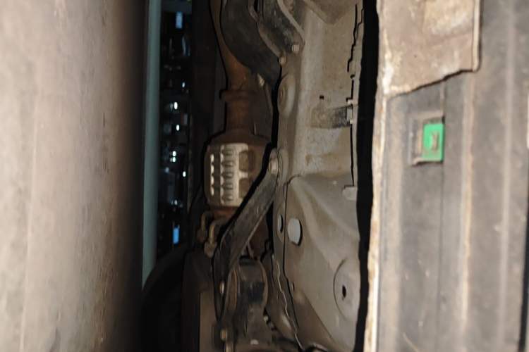 Used GAC Trumpchi M8 2023 Zongshi Series Dual-Motor YuZun Edition Chassis Front Right