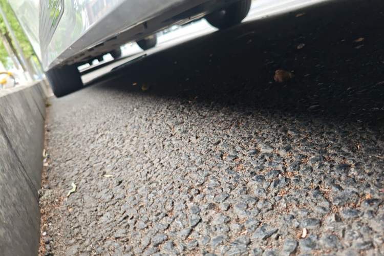 Used GAC Trumpchi M8 2023 Zongshi Series 400T Flagship Edition Chassis Front Right