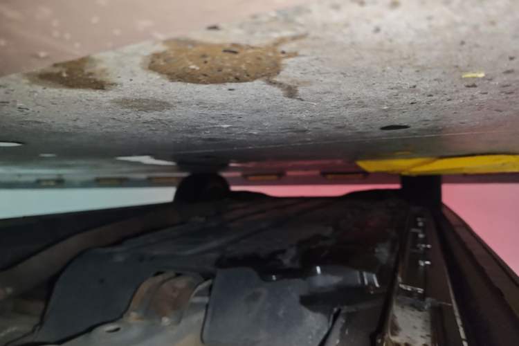 Used GAC Trumpchi M8 2023 Zongshi Series Dual-Motor Flagship Edition Chassis Front Right