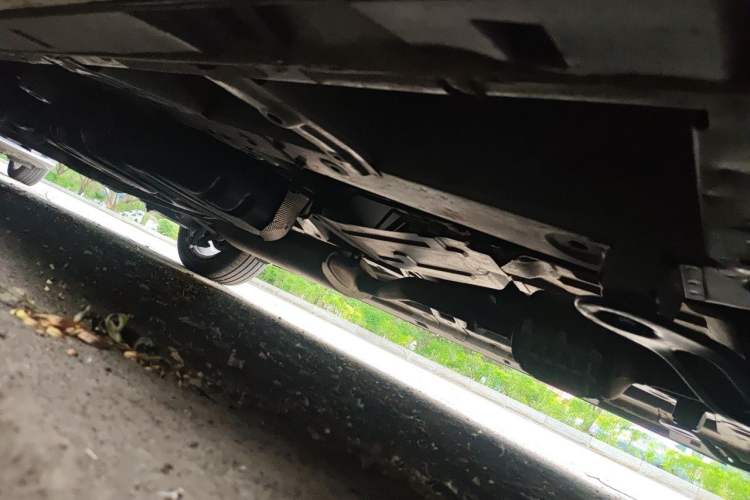 Used GAC Trumpchi M8 2023 Lingxiu Series 390T Ultimate Edition Chassis Front Right