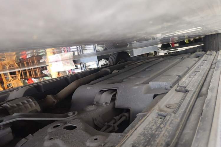 Used GAC Trumpchi M8 2023 Zongshi Series Dual-Motor YuZun Edition Chassis Front Right