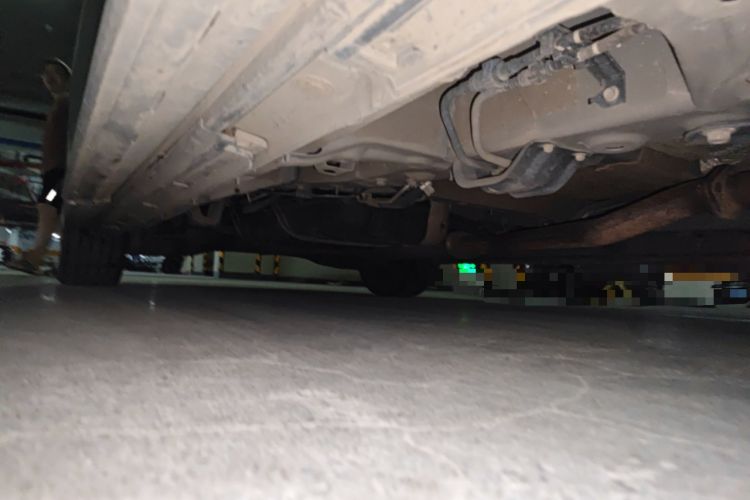 Used GAC Trumpchi M8 2023 Zongshi Series 400T Ultimate Edition Chassis Front Right