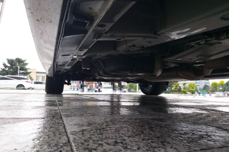 Used GAC Trumpchi M8 2023 Lingxiu Series 390T Prestige Edition Chassis Front Right