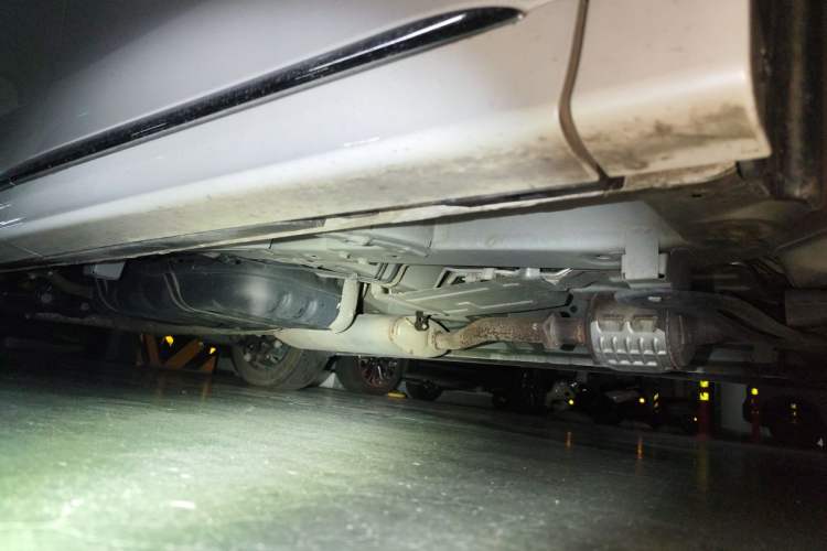 Used GAC Trumpchi M8 2023 Lingxiu Series 390T Prestige Edition Chassis Front Right
