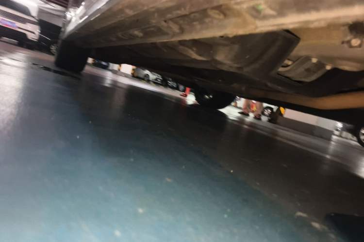 Used GAC Trumpchi M8 2023 Zongshi Series Dual-Motor YuZun Edition Chassis Front Right