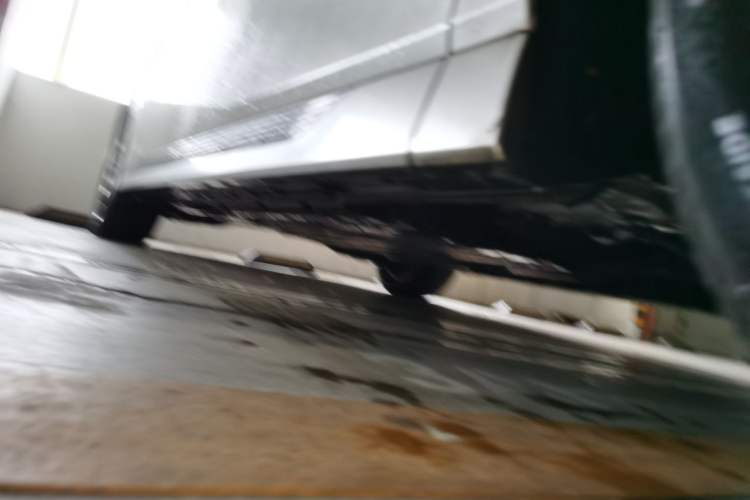 Used GAC Trumpchi M8 2023 Zongshi Series 400T Flagship Edition Chassis Front Right