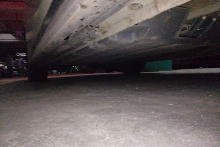 Used GAC Trumpchi M8 2023 Zongshi Series Dual-Motor YuZun Edition Chassis Front Right