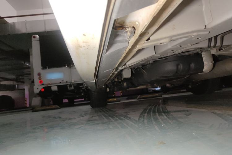 Used GAC Trumpchi M8 2023 Lingxiu Series 390T Deluxe Edition Chassis Front Right