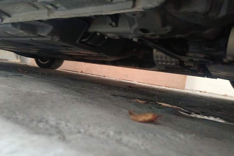 Used GAC Trumpchi M8 2023 Zongshi Series 400T Flagship Edition Chassis Front Right