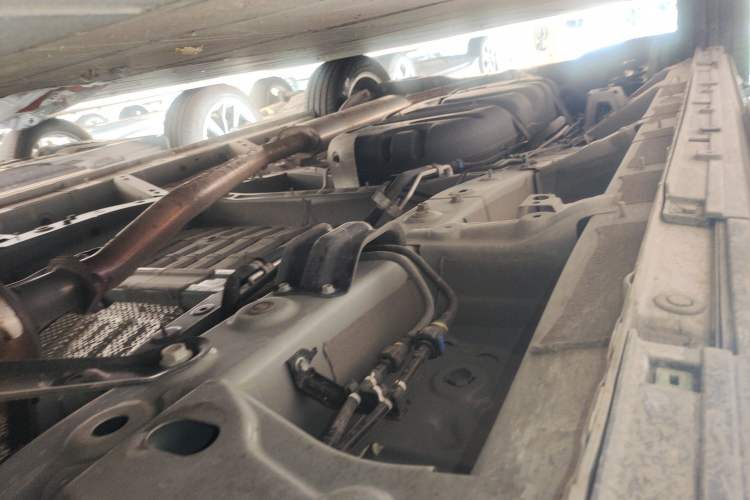 Used GAC Trumpchi M8 2023 Zongshi Series 400T Ultimate Edition Chassis Front Right