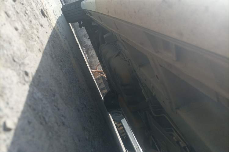 Used GAC Trumpchi M8 2023 Lingxiu Series 390T Deluxe Edition Chassis Front Right