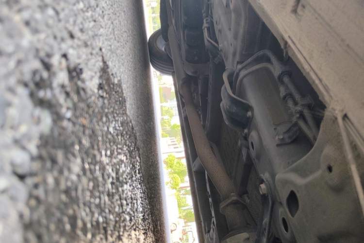 Used GAC Trumpchi M8 2023 Zongshi Series 400T Ultimate Edition Chassis Front Right