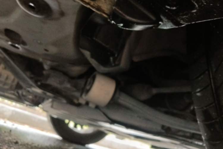 Used GAC Trumpchi M8 2023 Zongshi Series 400T Ultimate Edition Chassis Front Right