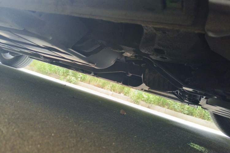 Used GAC Trumpchi M8 2023 Zongshi Series Dual-Motor YuZun Edition Chassis Front Right