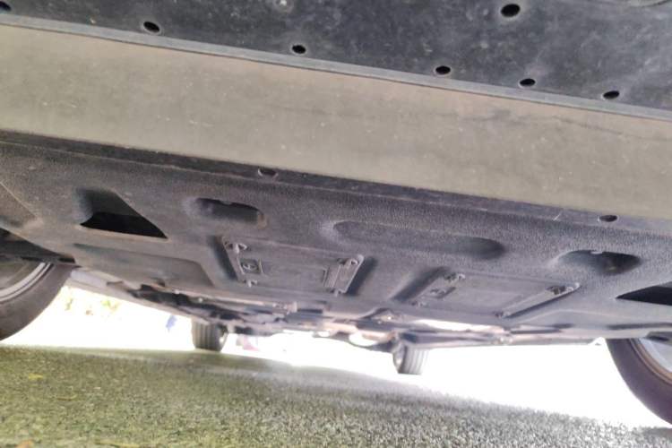 Used GAC Trumpchi M8 2023 Zongshi Series Dual-Motor YuZun Edition Chassis Front