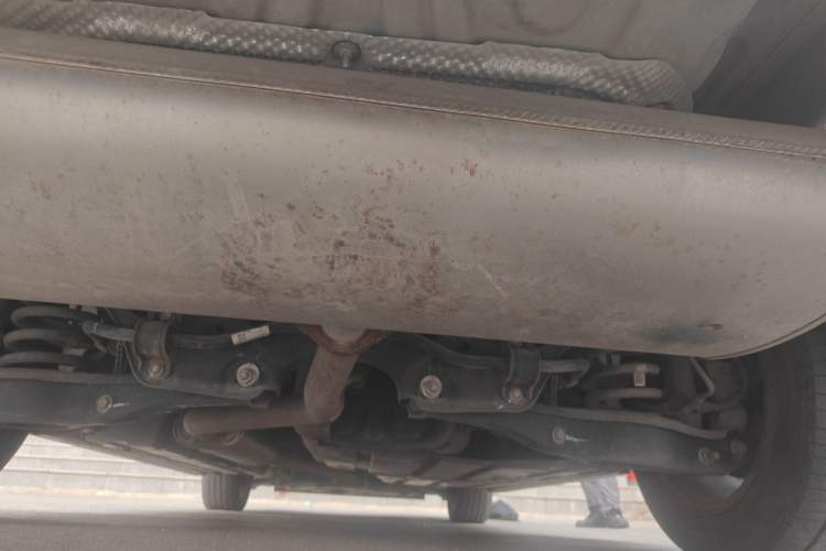 Used GAC Trumpchi M8 2023 Zongshi Series Dual-Motor YuZun Edition Chassis Rear
