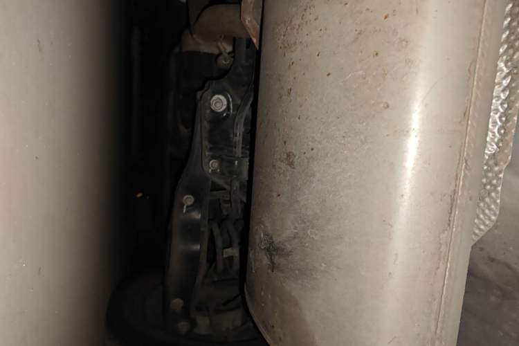 Used GAC Trumpchi M8 2023 Zongshi Series Dual-Motor YuZun Edition Chassis Rear