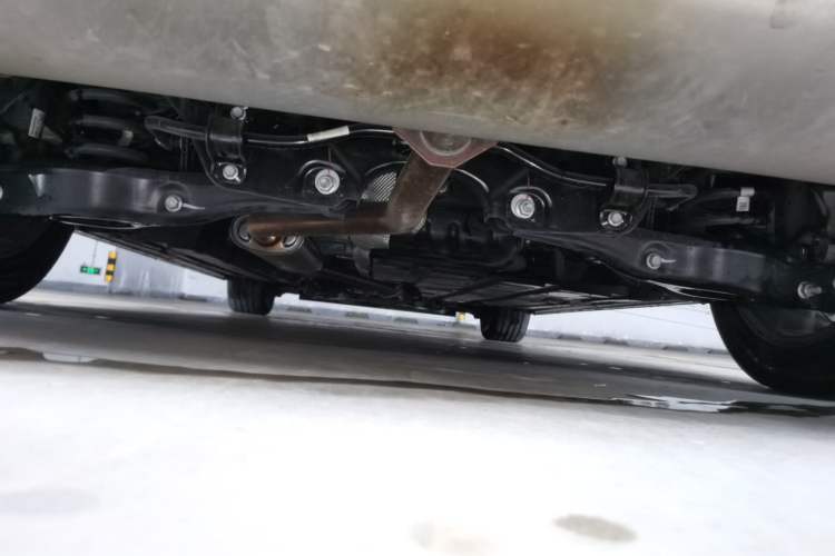 Used GAC Trumpchi M8 2023 Zongshi Series 400T Flagship Edition Chassis Rear