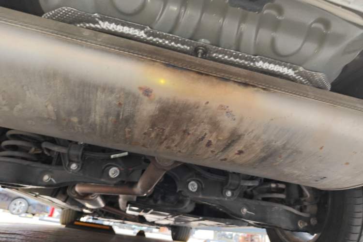 Used GAC Trumpchi M8 2023 Zongshi Series Dual-Motor Flagship Edition Chassis Rear