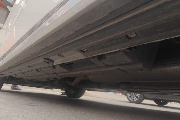 Used GAC Trumpchi M8 2023 Zongshi Series Dual-Motor YuZun Edition Chassis Rear Left