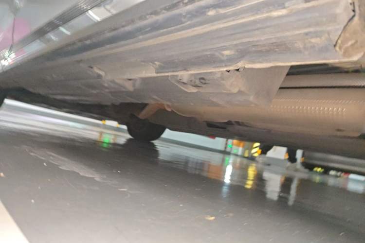 Used GAC Trumpchi M8 2023 Zongshi Series Dual-Motor YuZun Edition Chassis Rear Left