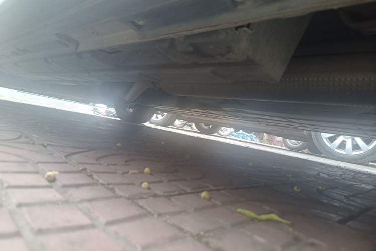 Used GAC Trumpchi M8 2023 Zongshi Series Dual-Motor Flagship Edition Chassis Rear Left
