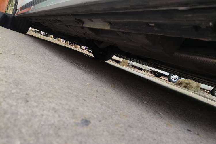Used GAC Trumpchi M8 2023 Zongshi Series Dual-Motor YuZun Edition Chassis Rear Left