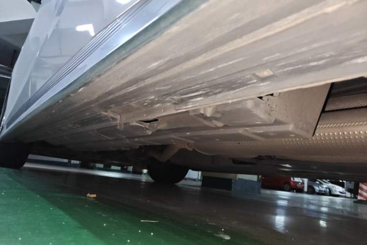 Used GAC Trumpchi M8 2023 Zongshi Series Dual-Motor Flagship Edition Chassis Rear Left