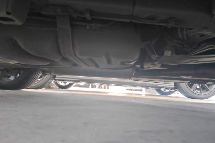 Used GAC Trumpchi M8 2023 Lingxiu Series 390T Ultimate Edition Chassis Rear Left