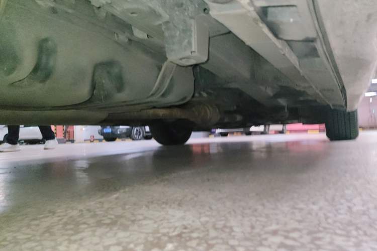 Used GAC Trumpchi M8 2023 Lingxiu Series 390T Deluxe Edition Chassis Rear Right