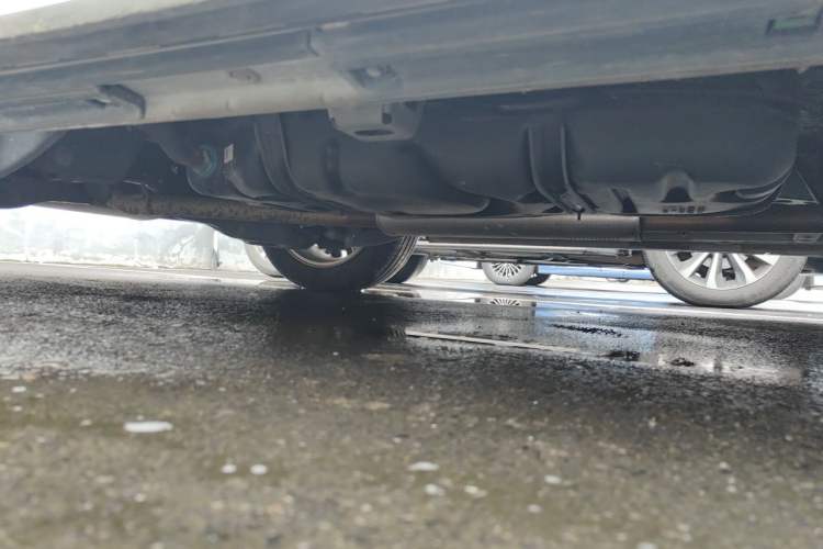 Used GAC Trumpchi M8 2023 Zongshi Series 400T Ultimate Edition Chassis Rear Right