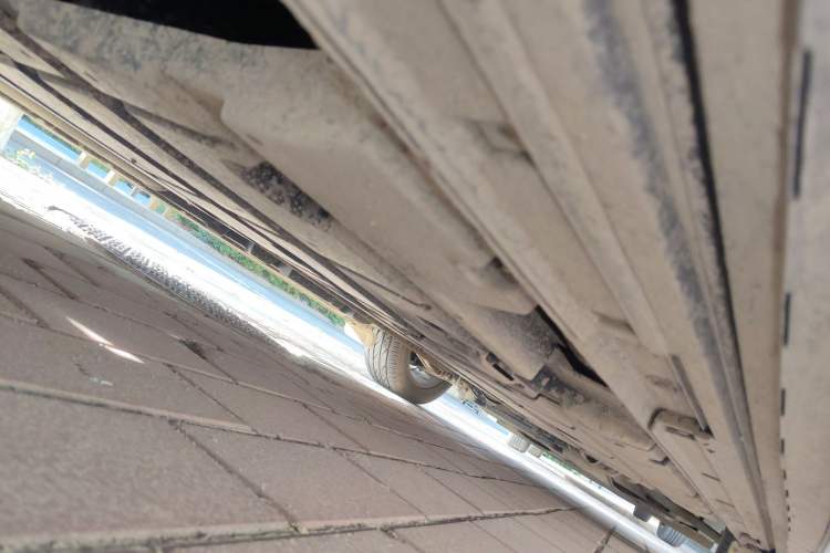 Used GAC Trumpchi M8 2023 Zongshi Series Dual-Motor YuZun Edition Chassis Rear Right
