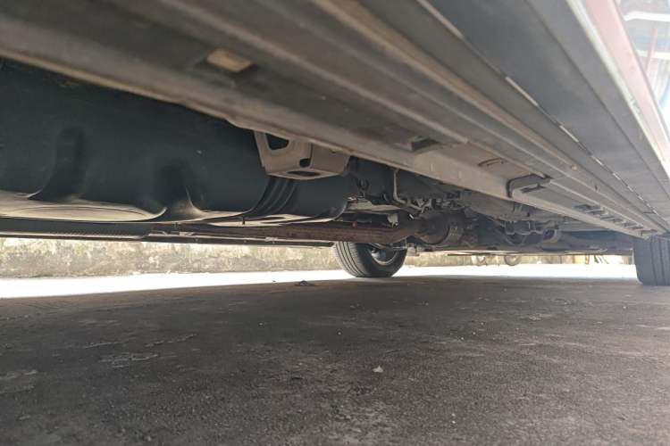 Used GAC Trumpchi M8 2023 Zongshi Series Dual-Motor Supreme Edition Chassis Rear Right