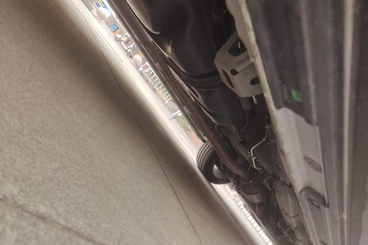 Used GAC Trumpchi M8 2023 Zongshi Series 400T Ultimate Edition Chassis Rear Right