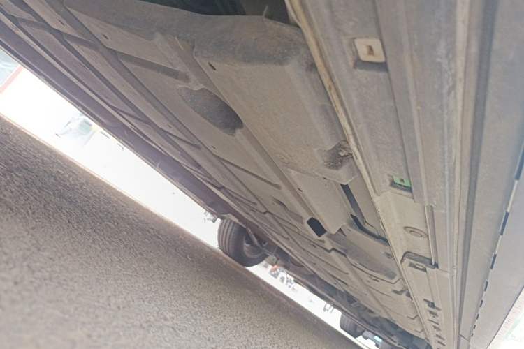 Used GAC Trumpchi M8 2023 Zongshi Series 400T Flagship Edition Chassis Rear Right
