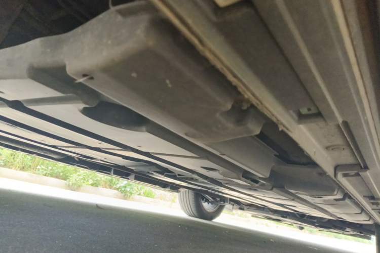 Used GAC Trumpchi M8 2023 Zongshi Series Dual-Motor YuZun Edition Chassis Rear Right