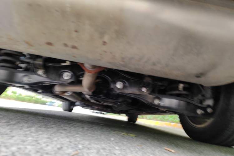 Used GAC Trumpchi M8 2023 Zongshi Series Dual-Motor YuZun Edition Chassis Rear