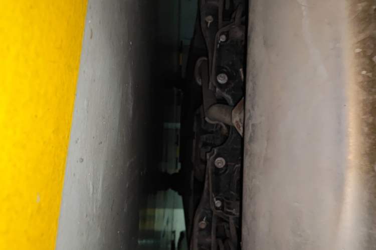 Used GAC Trumpchi M8 2023 Zongshi Series Dual-Motor Flagship Edition Chassis Rear