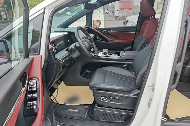 Used GAC Trumpchi M8 2023 Zongshi Series Dual-Motor Supreme Edition Driver Seat