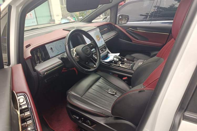 Used GAC Trumpchi M8 2023 Zongshi Series Dual-Motor Flagship Edition Driver Seat