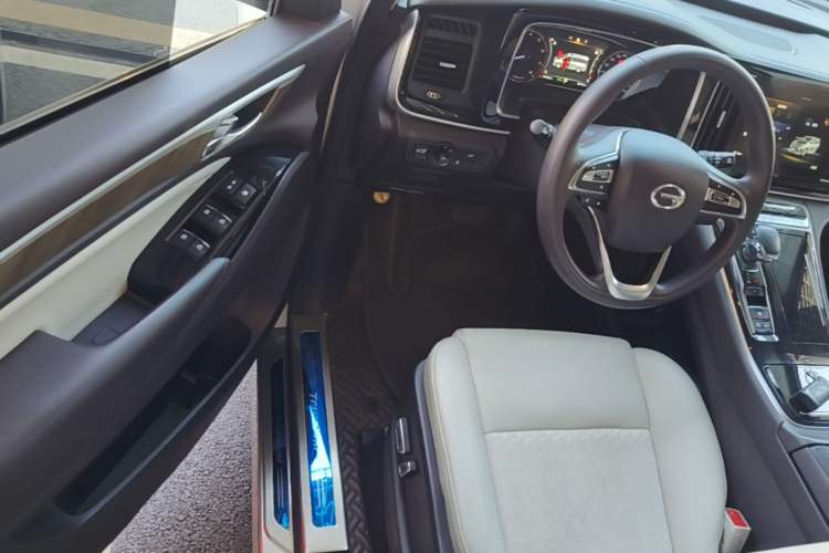 Used GAC Trumpchi M8 2023 Lingxiu Series 390T Luxury Edition Driver Seat
