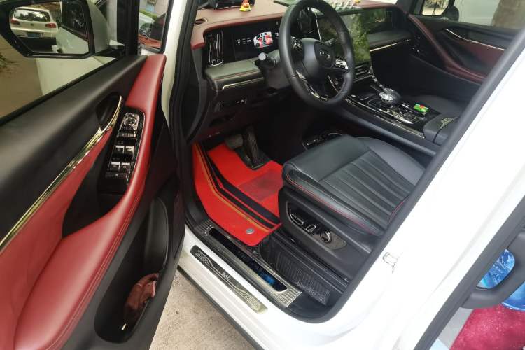 Used GAC Trumpchi M8 2023 Zongshi Series Dual-Motor YuZun Edition Driver Seat