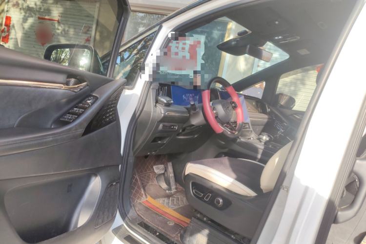 Used GAC Trumpchi M8 2023 Zongshi Series Dual-Motor YuZun Edition Driver Seat