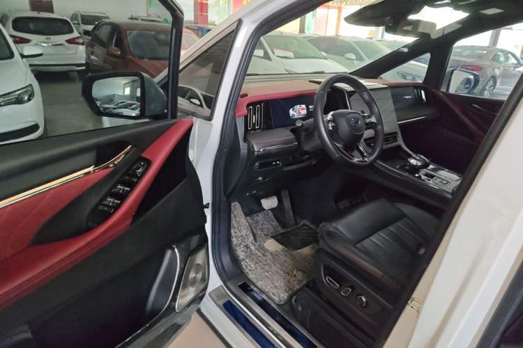 Used GAC Trumpchi M8 2023 Zongshi Series Dual-Motor Supreme Edition Driver Seat