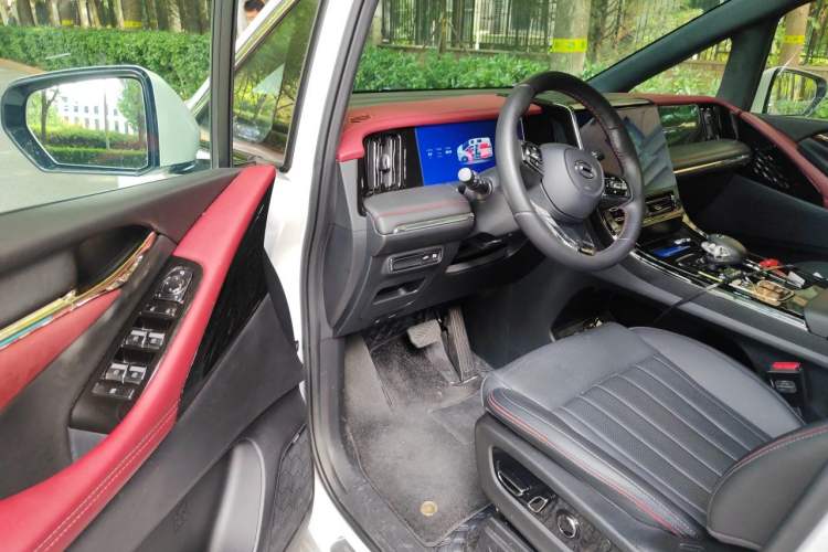 Used GAC Trumpchi M8 2023 Zongshi Series Dual-Motor YuZun Edition Driver Seat