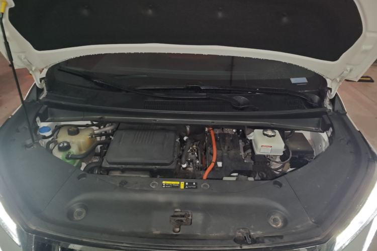 Used GAC Trumpchi M8 2023 Zongshi Series Dual-Motor Flagship Edition Engine Bay