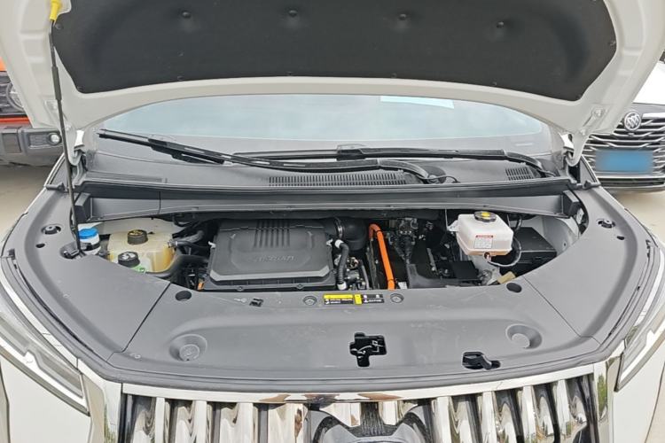 Used GAC Trumpchi M8 2023 Zongshi Series Dual-Motor Supreme Edition Engine Bay