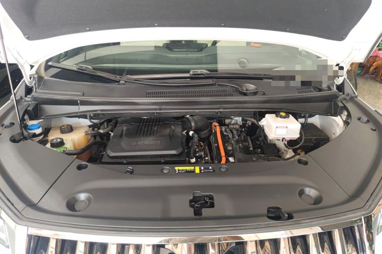 Used GAC Trumpchi M8 2023 Zongshi Series Dual-Motor YuZun Edition Engine Bay
