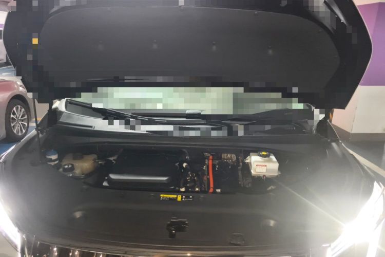 Used GAC Trumpchi M8 2023 Zongshi Series Dual-Motor YuZun Edition Engine Bay