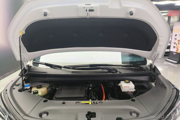 Used GAC Trumpchi M8 2023 Zongshi Series Dual-Motor Flagship Edition Engine Bay